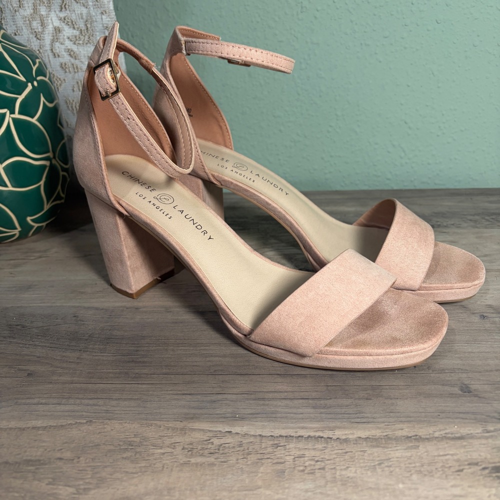 Chinese Laundry Sandals Women 9 Pink Tiff Block Heel Ankle Strap Faux Suede